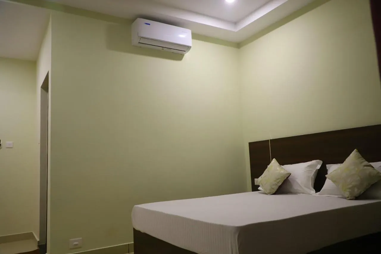 ***  Lake Forest Resort Munnar Indie